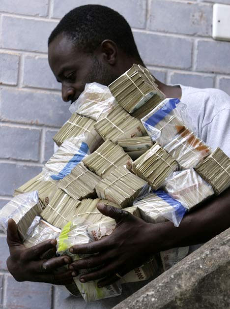zimbabwe-cash-inflation1.jpg